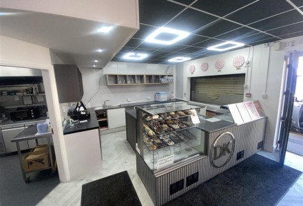 dessert-bar-and-takeaway-in-barnsley-590162