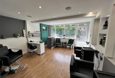 hair-and-beauty-salon-in-leeds-590545